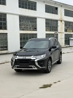2021 Mitsubishi Outlander 2.0L 2WD 5, чёрный — фото 1