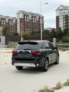 2021 Mitsubishi Outlander 2.0L 2WD 5, чёрный — фото 5