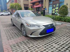 2022 Lexus ES 200 Excellence — фото 3