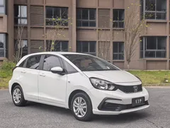 2023 Honda Fit 1.5L CVT, белый — фото 3
