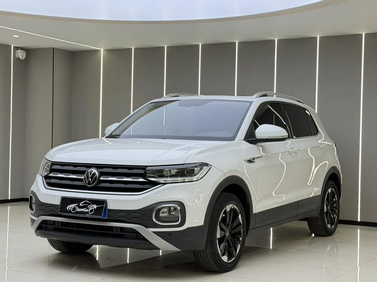 2021 Volkswagen Tacqua 1.5L AT