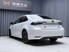 2021 Toyota Corolla 1.5L CVT GR SPORT, белый — фото 6