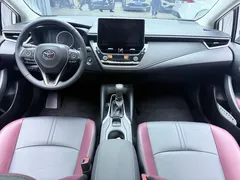 2021 Toyota Corolla 1.5L CVT GR SPORT, белый — фото 8