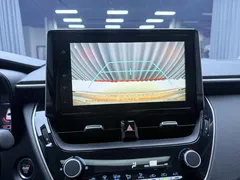2021 Toyota Corolla 1.5L CVT GR SPORT, белый — фото 17