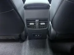 2021 Toyota Corolla 1.5L CVT GR SPORT, белый — фото 18