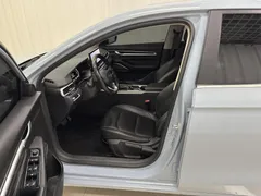 2023 Geely Emgrand 4th Gen 1.5L CVT Premium Champion — фото 12