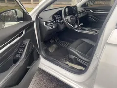 2022 Geely Emgrand 1.5L CVT Elite 4th Gen, белый — фото 7