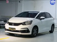 2021 Honda Fit 1.5L CVT, белый — фото 1