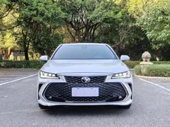 2023 Toyota Avalon 2.5L AT Luxury, белый — фото 2