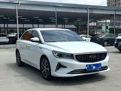 2022 Geely Emgrand 4th Gen 1.5L CVT Flagship, белый — фото 2