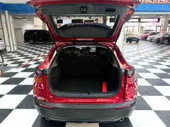 2022 Mazda CX-30 2.0L AT, красный — фото 16