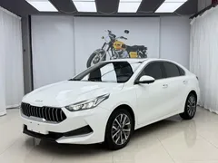 2021 Kia Cerato 1.5L IVT Fashion, белый — фото 1