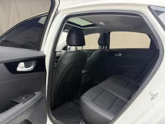 2021 Kia Cerato 1.5L IVT Fashion, белый — фото 11