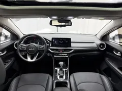 2021 Kia Cerato 1.5L IVT Fashion, белый — фото 13