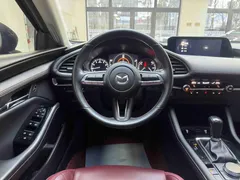 2021 Mazda Mazda3 2.0L AT, красный — фото 15