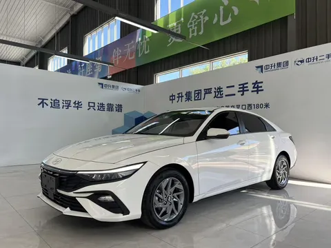 2023 Hyundai Elantra 1.5L CVT GLS Leading