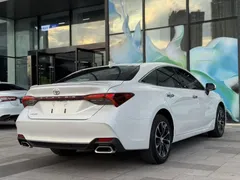 2023 Toyota Avalon 2.5L AT Luxury, белый — фото 11