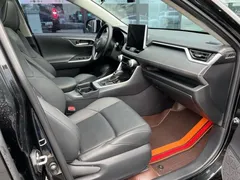 2022 Toyota Wildlander 2.0L 2WD Luxury Plus, чёрный — фото 17