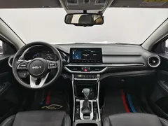 2021 Kia Cerato 1.5L CVT Fashion, белый — фото 9