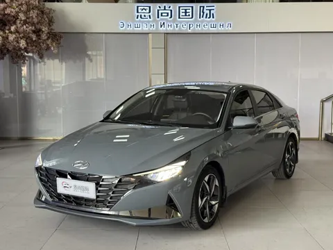 2022 Hyundai Elantra 1.5L CVT LUX Premium