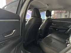 2022 Hyundai Elantra 1.5L CVT LUX Premium — фото 16