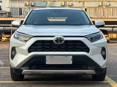 2021 Toyota RAV4 2.0L CVT 2WD Fashion Plus, белый — фото 1