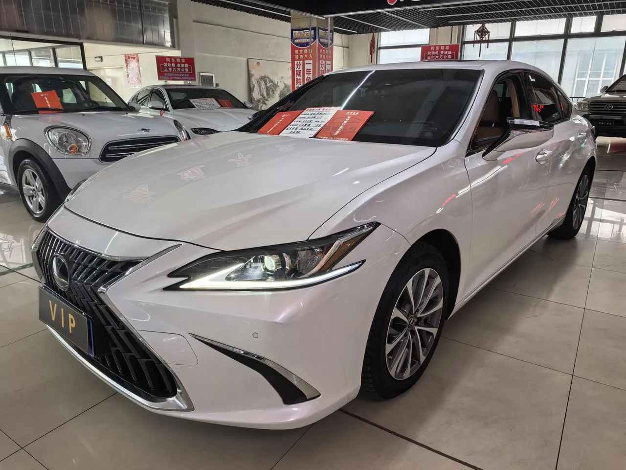 2022 Lexus ES 200 Excellence