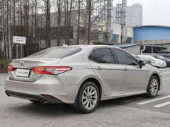 2021 Toyota Camry 2.0G Luxury — фото 8