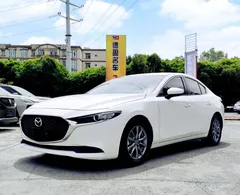 2021 Mazda Mazda3 2.0L AT, белый — фото 1