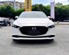 2021 Mazda Mazda3 2.0L AT, белый — фото 2