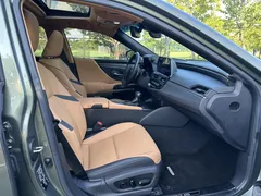 2022 Lexus ES 200 Excellence, зелёный — фото 12