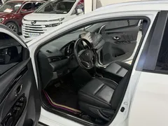 2022 Toyota Yaris L Zhixuan X 1.5L CVT Luxury Plus, белый — фото 3