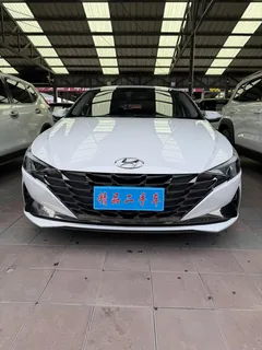 2022 Hyundai Elantra 1.5L CVT LUX Premium, белый — фото 2