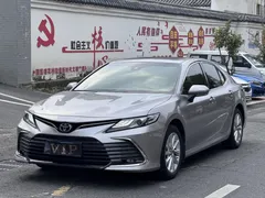 2021 Toyota Camry 2.0G Luxury — фото 1