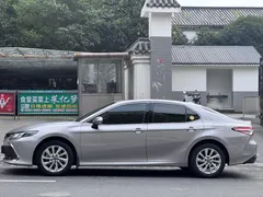 2021 Toyota Camry 2.0G Luxury — фото 4