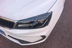 2021 Geely Emgrand UP 1.5L MT Comfort, белый — фото 2