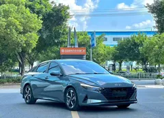 2022 Hyundai Elantra 1.5L CVT Flagship TOP, синий — фото 3