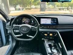 2022 Hyundai Elantra 1.5L CVT Flagship TOP, синий — фото 5
