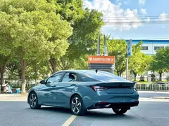 2022 Hyundai Elantra 1.5L CVT Flagship TOP, синий — фото 7