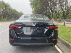2022 Nissan Sylphy 1.6L XL CVT Enjoy, чёрный — фото 8