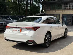 2022 Toyota Avalon 2.0L Luxury, белый — фото 5