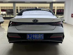 2023 Hyundai Elantra 1.5L CVT GLX Elite, белый — фото 17