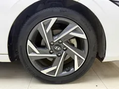 2023 Hyundai Elantra 1.5L CVT GLX Elite, белый — фото 21