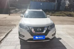 2022 Nissan X-Trail 2.0L 2WD Premium, белый — фото 3
