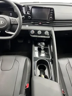 2023 Hyundai Elantra 1.5L CVT GLX Elite, белый — фото 10