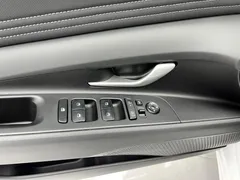 2023 Hyundai Elantra 1.5L CVT GLX Elite, белый — фото 16