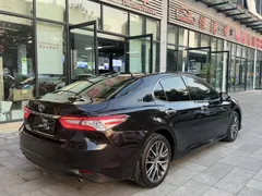 2021 Toyota Camry 2.5G Luxury, чёрный — фото 7