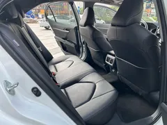 2021 Toyota Camry 2.0G Luxury, белый — фото 12