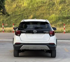 2022 Toyota Yaris L Zhixuan X 1.5L CVT Leading Plus, белый — фото 8