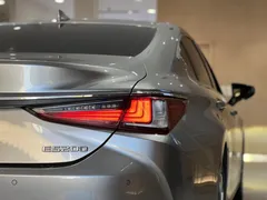 2022 Lexus ES 200 Excellence — фото 6